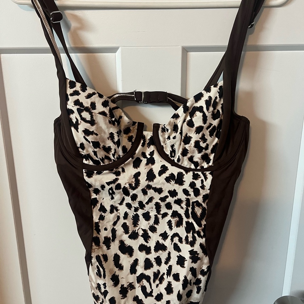 Leopard Print Women's Intimate Bodysuit
